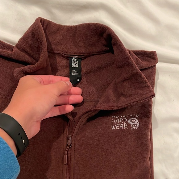 Mountain Hardware Fleece Quarter Zip - Picture 2 of 5